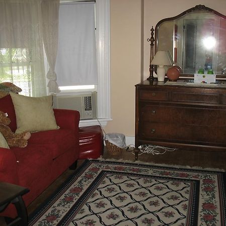 Bellows Falls Hugging Bear Inn المظهر الخارجي الصورة